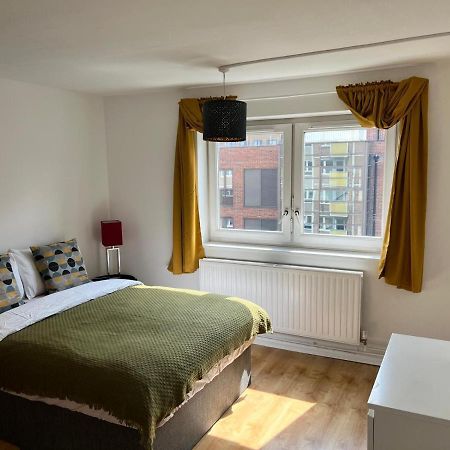 Morden 2 Bedroom Apartment Tower Bridge London Eksteriør billede